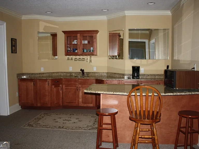 207 Lakeview Ct — Photo 11