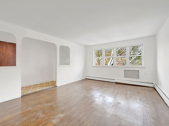 3rd image of 7314 Avenue