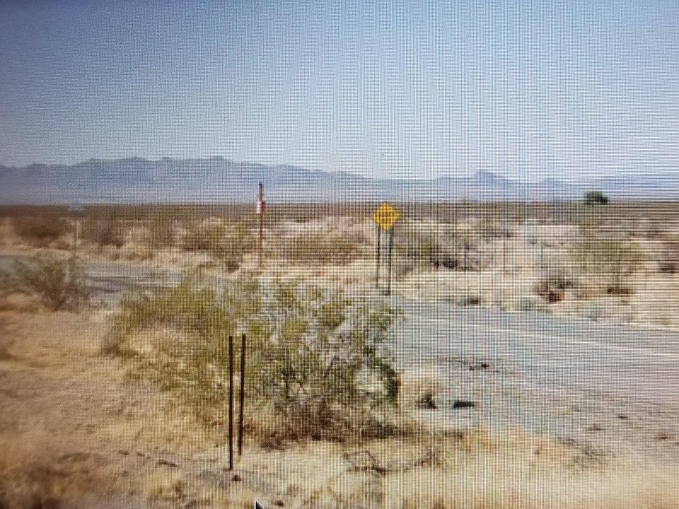2nd image of 81002 Salome Rd