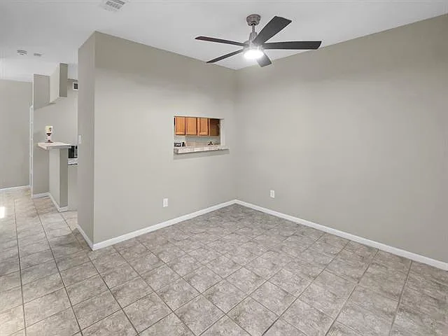 1620 Wellington Pl #303 — Photo 6
