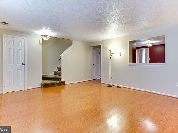 3rd image of 14615 Cheverly Ct