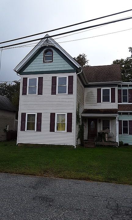 1st image of 55 Railroad Ave