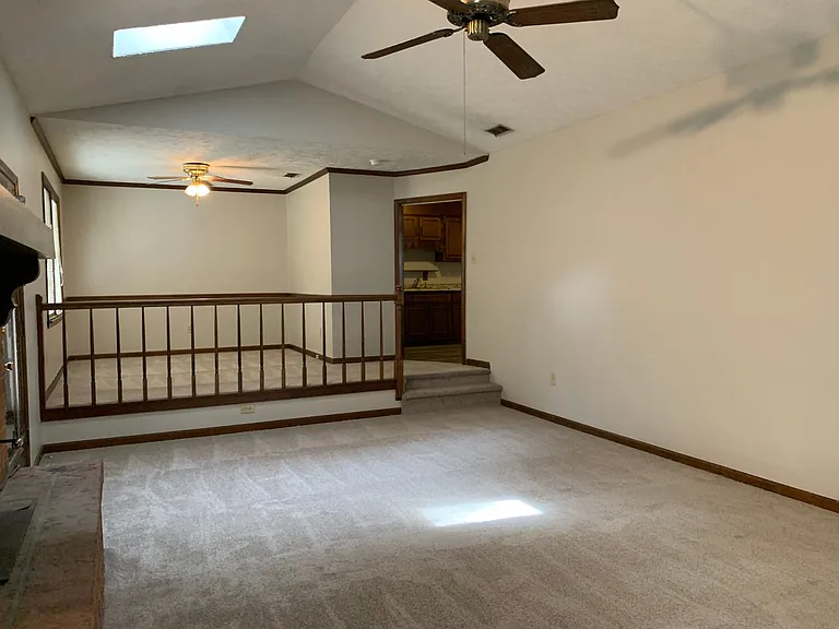 5805 Tuckertown Ln — Photo 5