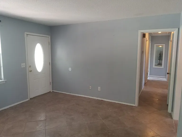 142 Bishop St — Photo 1