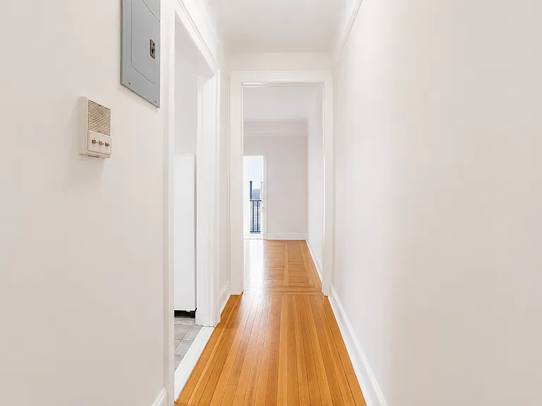138 Haven Ave #24D — Photo 10