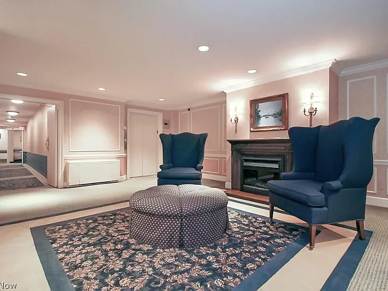19425 Van Aken Blvd #411 — Photo 2