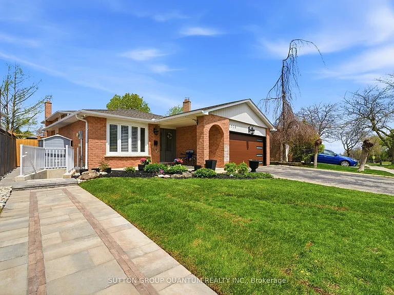 2529 Cavendish Dr #BASEMENT — Photo 2