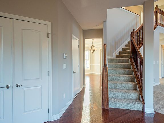 5th image of 103 S Corkwood Ct