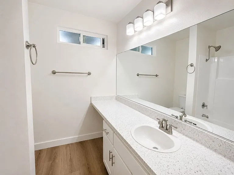Viva Apartments — Photo 36