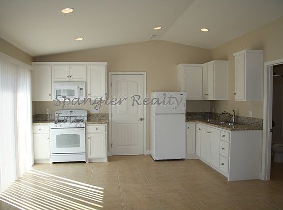 4th image of 422 N Clementine St