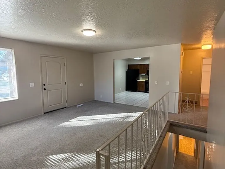 537 E Acoma Rd — Photo 5