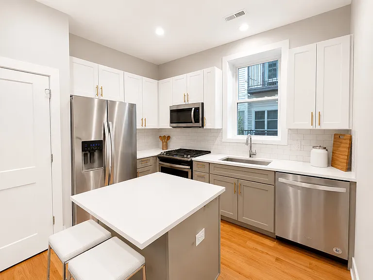 2604 N Drake Ave #1R — Photo 6