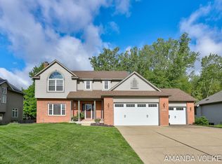 3969 Shorewood Ct SW, Grandville, MI
