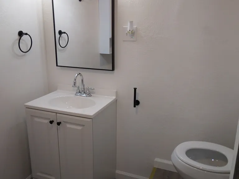 213 N 19th St #3 — Photo 7