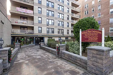 Rented by Apple Realty Group Corp