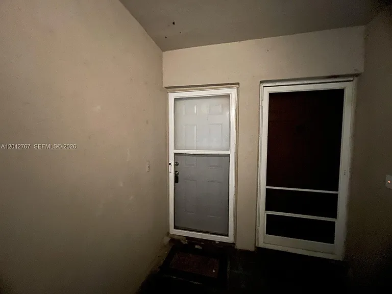 20490 NW 7th Ave #5 — Photo 4