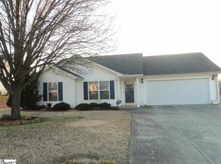 902 Very Fine Dr, Fountain Inn, SC 29644