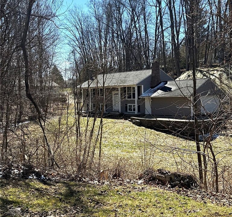 1st image of 47 Brooktree Dr