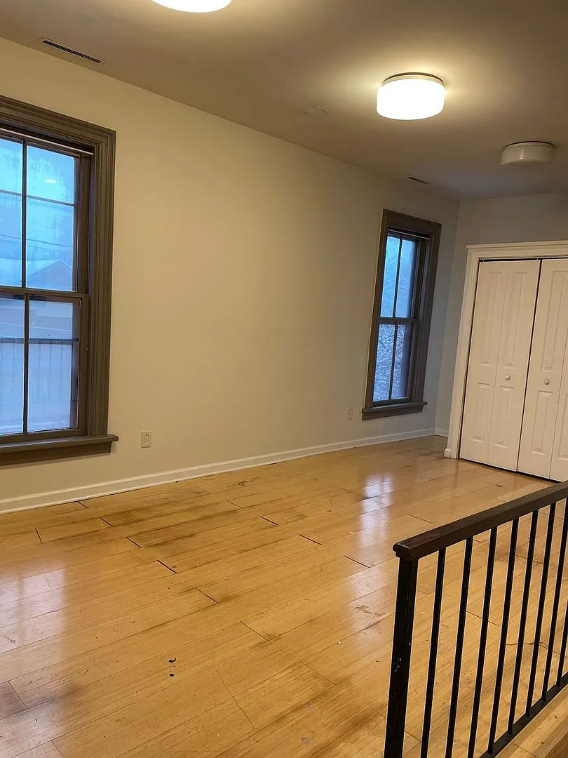 300 Hawley Ave — Photo 3