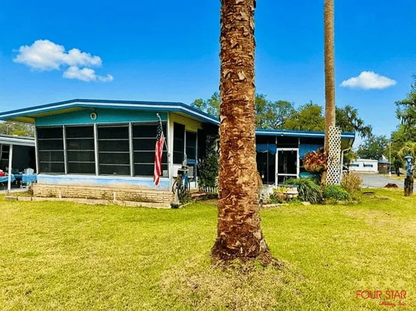 250 Duke Cir, Leesburg, FL 34748