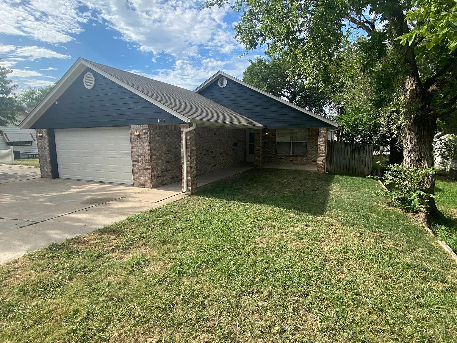1017 E Pfendler Ave, Sapulpa, OK 74066 Zillow