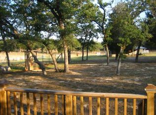 1570 Cr B, Lexington, TX 78947