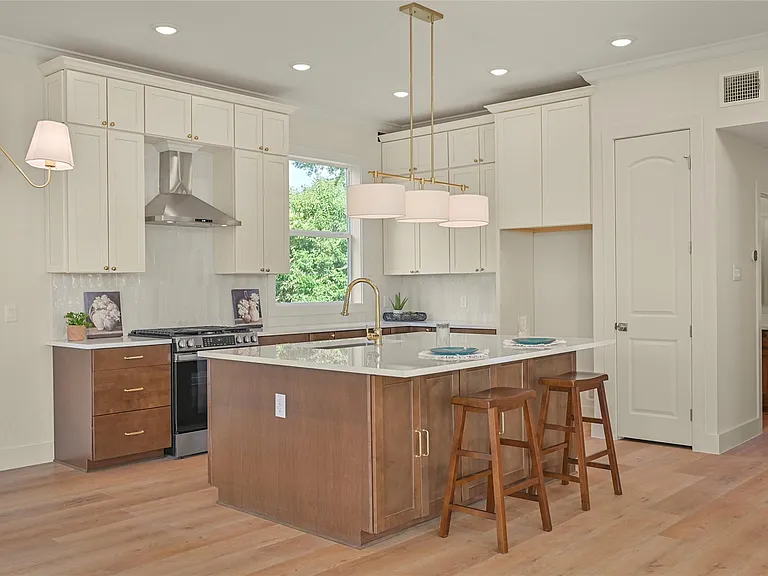 4444 Shady Lake Dr — Photo 13