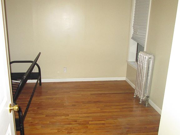 4th image of 771 Lincoln Pl APT 3L