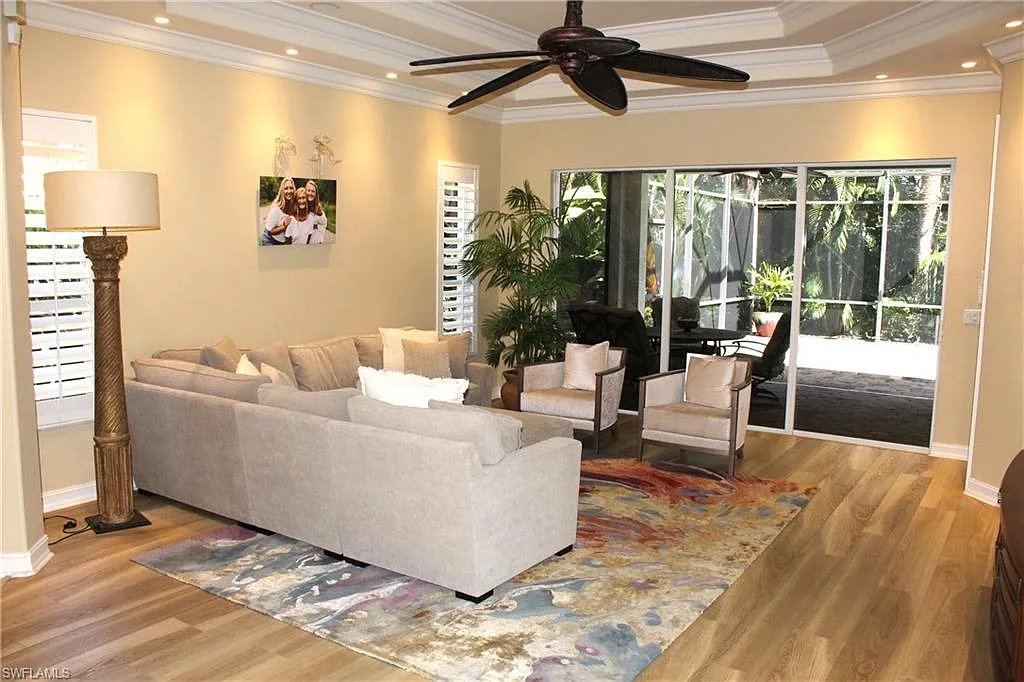 3 bed, 2.0 bath, 1834 sqft, $5,000 — Photo 4