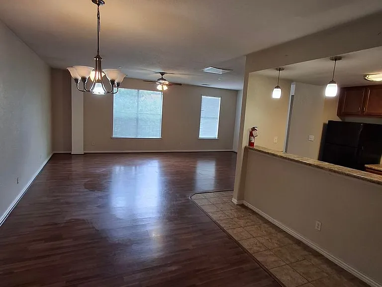 5203 Bexar St — Photo 1