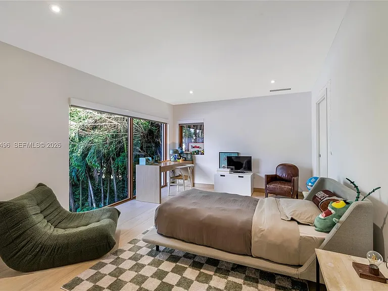 3600 Stewart Ave — Photo 10