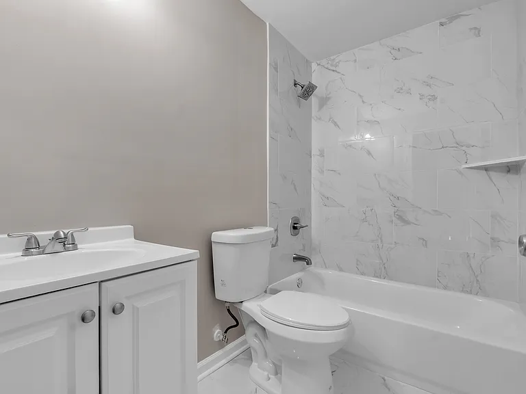 1577 S Highland St — Photo 11