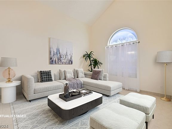 3rd image of 5641 Fairlight Dr