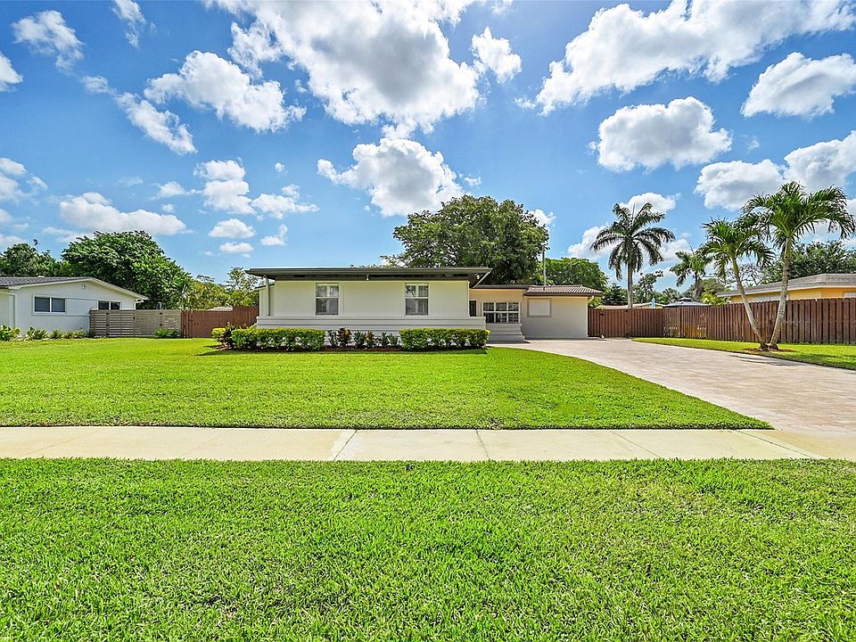 1st image of 612 Orchid Drive