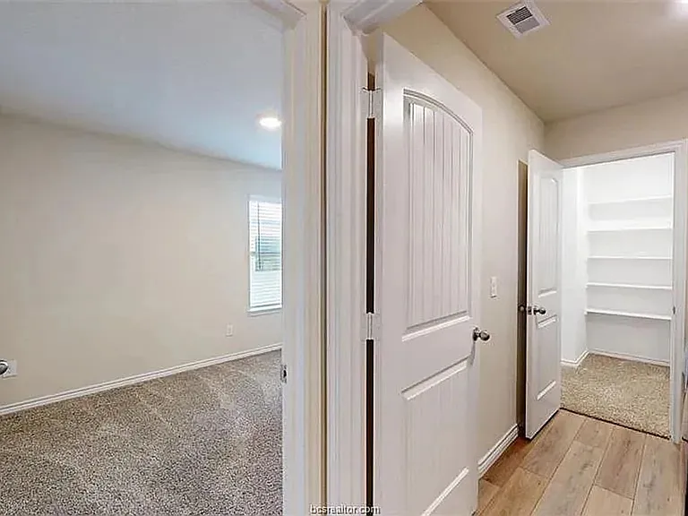 5219 Montague Loop — Photo 5