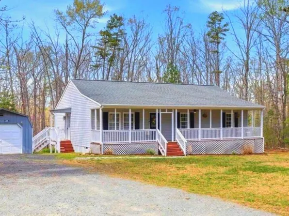 536 Pine Harbour Dr, Mineral, VA 23117