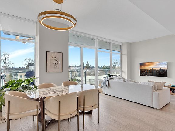 4th image of 5033 Cambie St #505