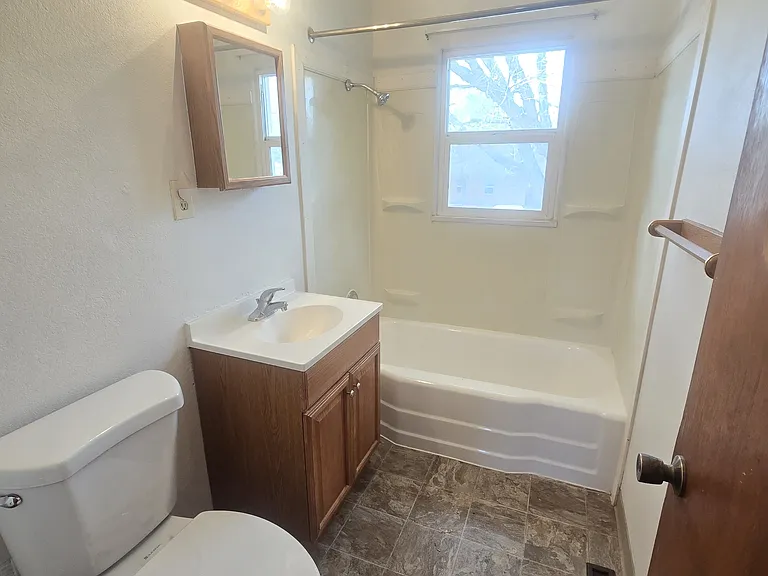 3820 Meadow Ln — Photo 9