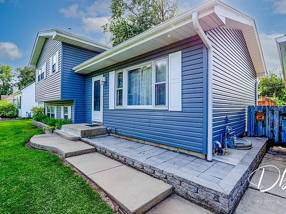 2nd image of 37416 N Capillo Ave