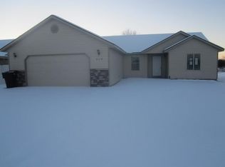 458 Cardinal Dr, Shelley, ID 83274