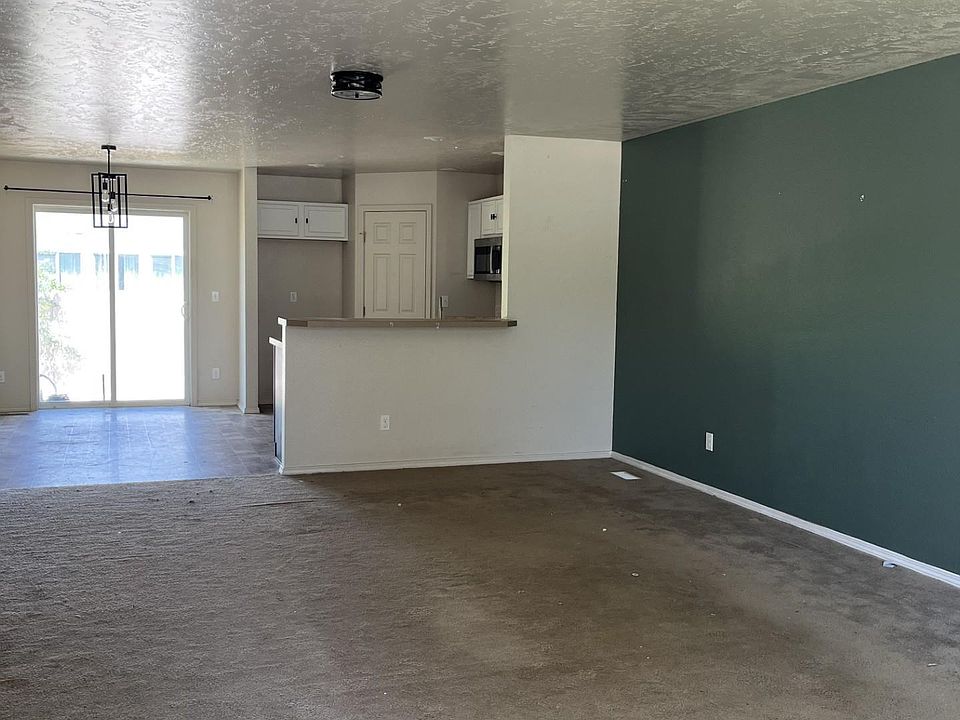 2nd image of 11223 W Silver River Loop