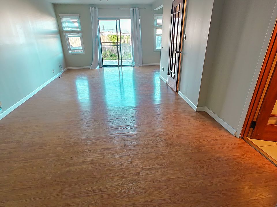 1st image of 2075 18th Ave