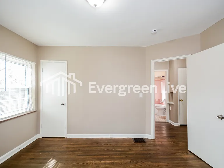 8334 Mayfair St — Photo 10