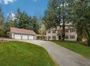 13818 NE 48th Pl, Bellevue, WA 98005