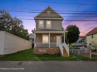 438 N Decker Ct, Scranton, PA 18504