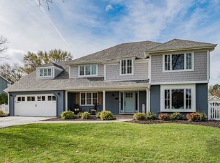 905 Savannah Cir, Naperville, IL