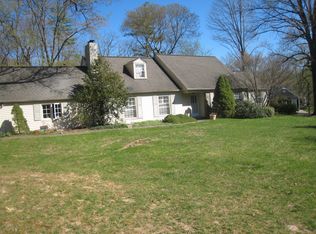 100 Pine Tree Rd, Radnor, PA 19087