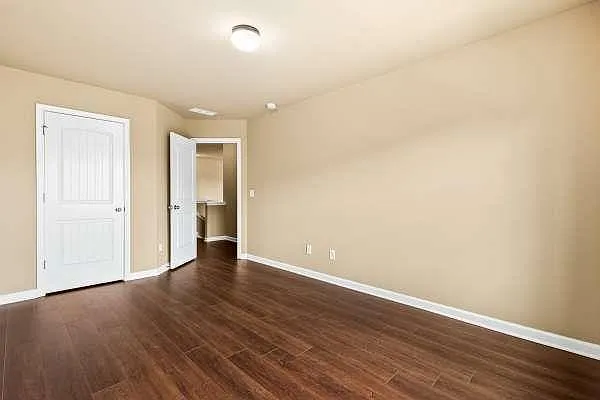 3920 Lake Manor Way — Photo 25
