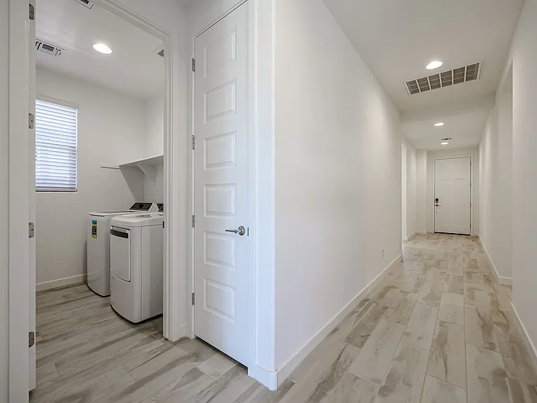 15771 W Superior Ave — Photo 6