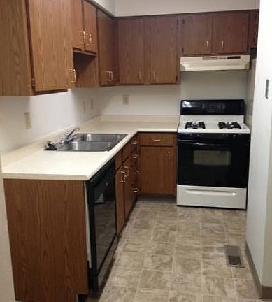 4th image of 7110 Elmbrook Ct